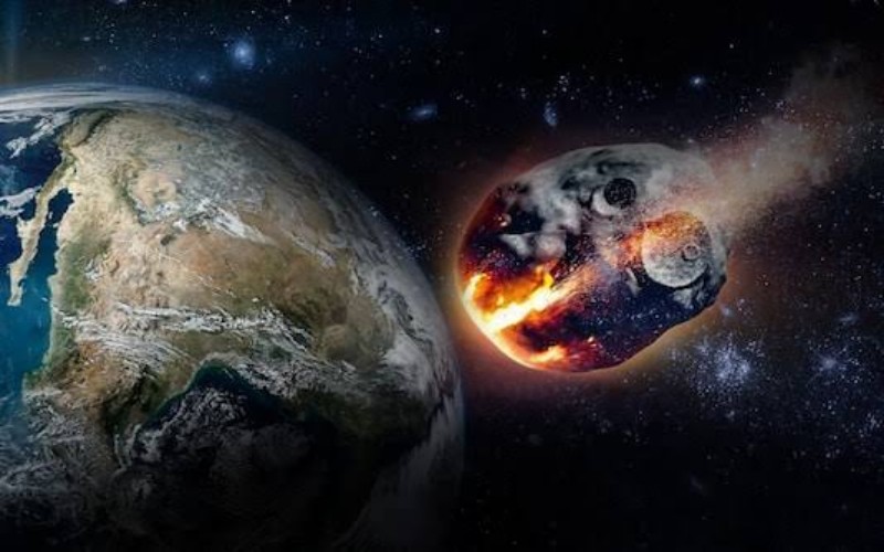Asteroid melintasi bumi/istimewa