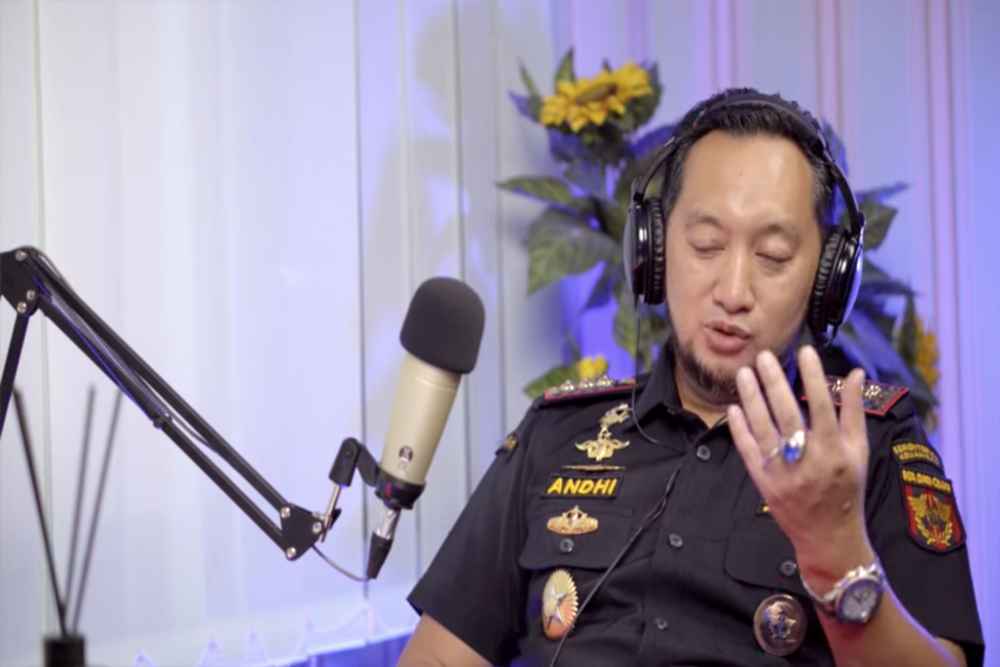  Viral Foto Kepala Bea Cukai Makassar Andhi Pramono Diduga Pakai Jam Rp358 Juta dan Cincin Miliaran