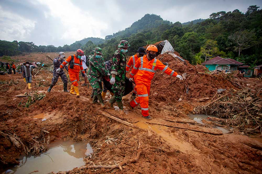  Tim SAR Gabung Masih Mencari Korban Tanah Longsor di Natuna