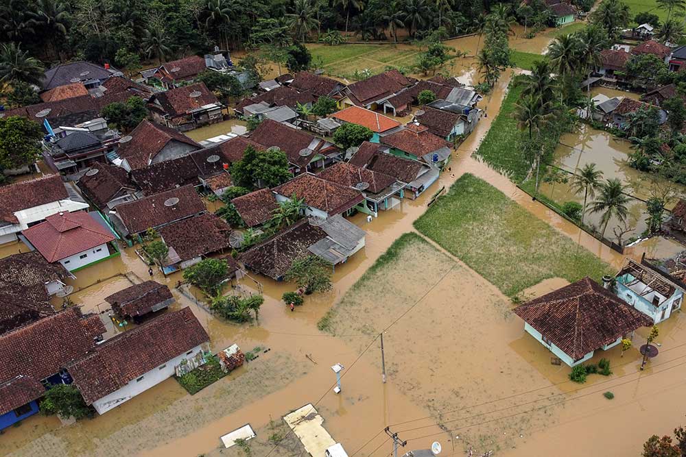  Ratusan Rumah di Tasikmalaya Terendam Banjir Luapan Sungai Citanduy dan Cikidang