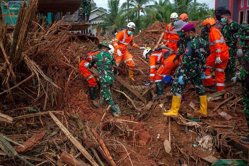  Pencarian Korban Tanah Longsor di Natuna Masih Berlanjut