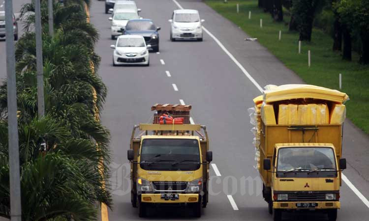 ANGKUTAN LEBARAN : Pengusaha Keberatan Pembatasan Truk 10 Hari