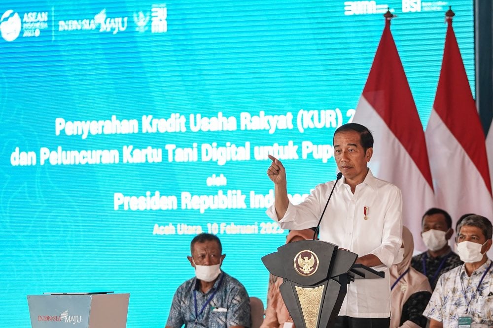  Jokowi Soroti Penggunaan Kartu Kredit di Pemerintah Daerah