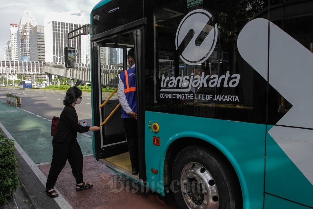  Mohamad Indrayana Ditunjuk Sebagai Plt Dirut Transjakarta