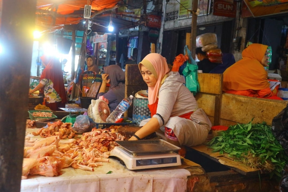  Jelang Puasa, Harga Daging Ayam dan Telur Ayam Kompak Naik