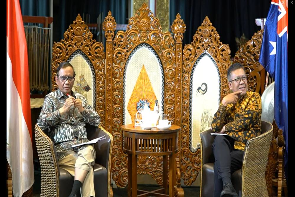 Menko Polhukam Mahfud MD dalam Dialog dengan Masyarakat Indonesia di Melbourne, Australia Kamis (16/3/2023) malam. Dia menjabarkan perihal transaksi mencurigakan senilai Rp300 triliun di Kementerian Keuangan./Istimewa