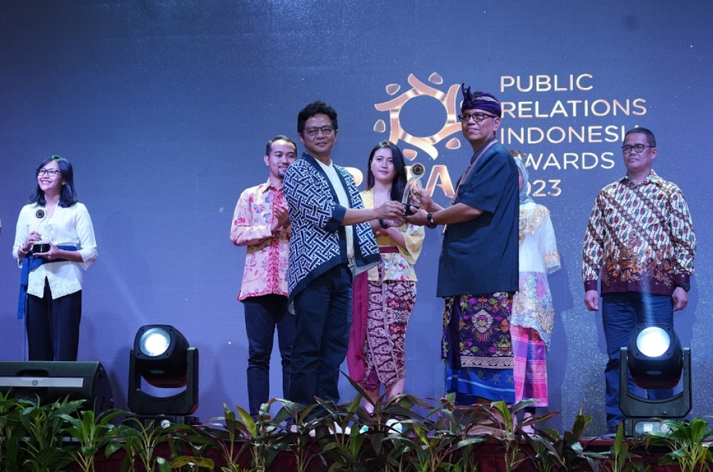  Pelindo Daya Sejahtera Raih Gold Winner di PR Indonesia Awards 2023