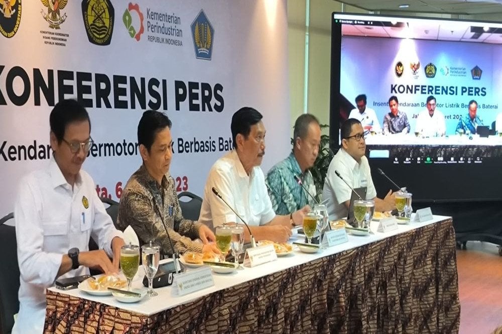  Subsidi Kendaraan Listrik: Pemerintah Anggarkan Rp3,04 T, Realisasi Investasi Hanya Rp3,069 T