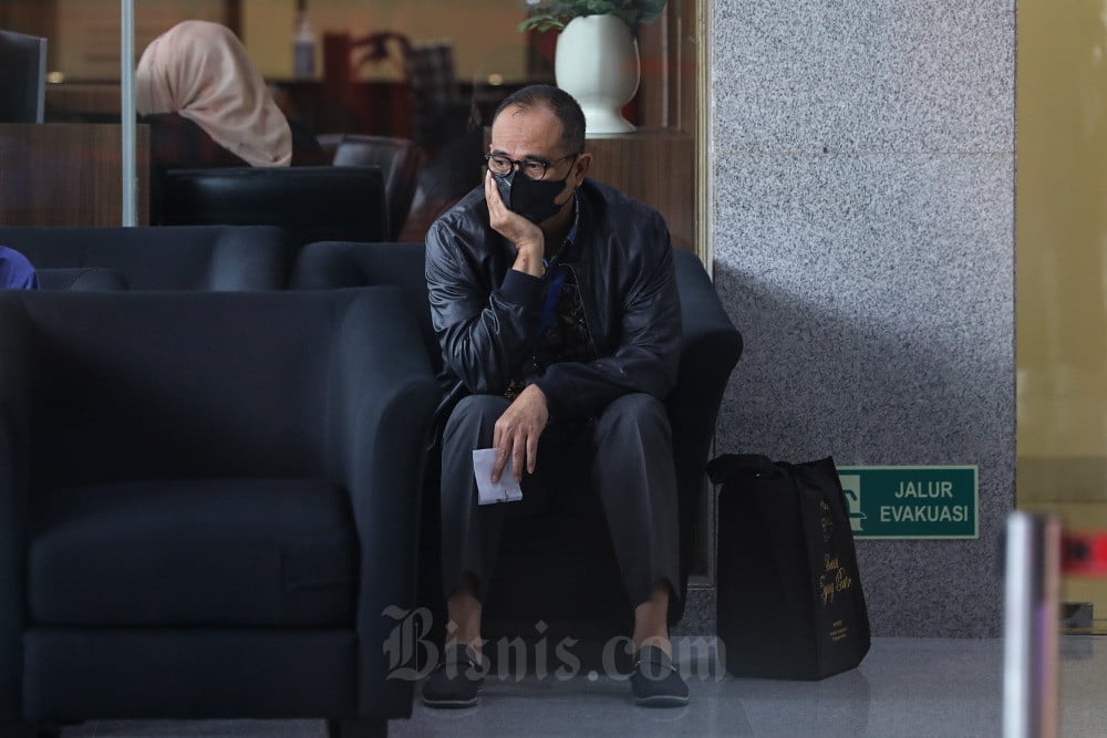 Deretan Pejabat Negara yang Dicopot Akibat Keluarga Doyan Flexing