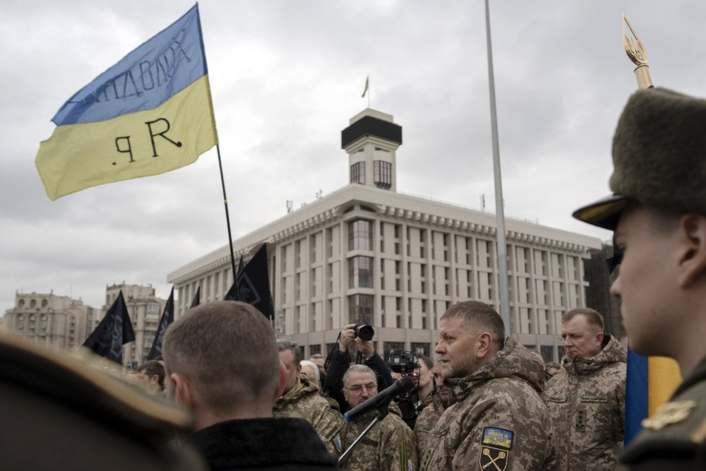 Perlawanan gigih dari para pejuang Ukraina di Bakhmut membuat intelijen militer Inggris yakin bahwa serangan Rusia di kota tersebut mungkin sudah menurun. Fotografer: Andrew Kravchenko/Bloombergrn