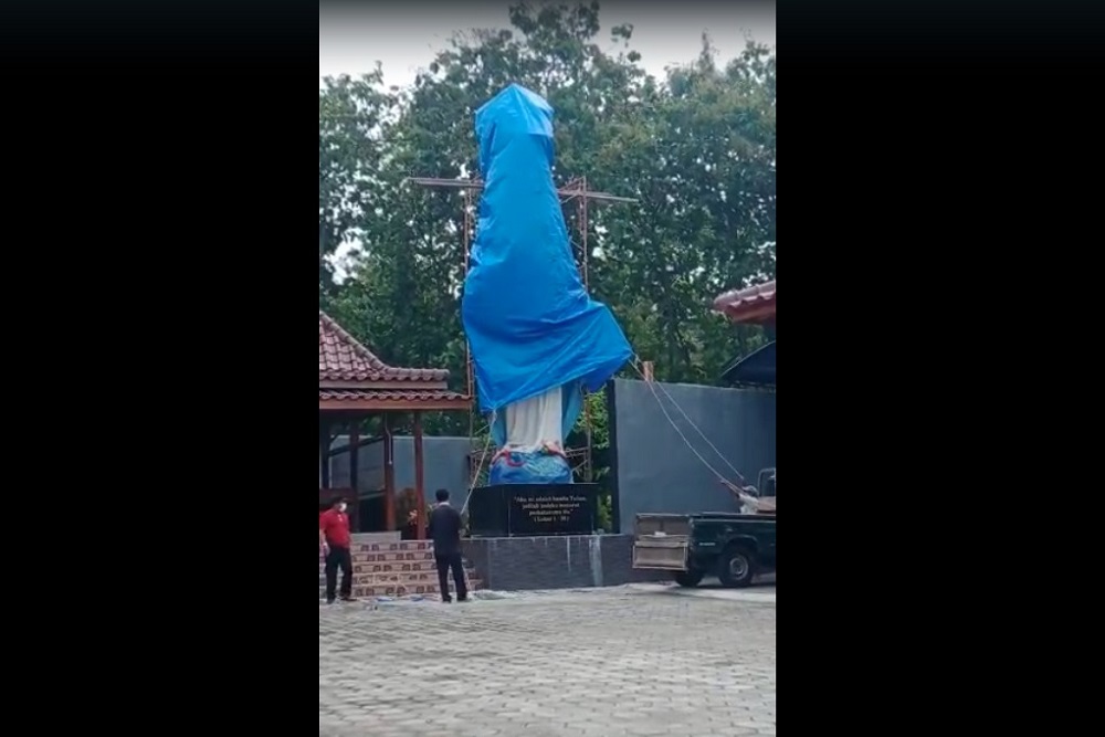 Viral Patung Bunda Maria Ditutup Terpal di Kulonprogo saat Ramadan