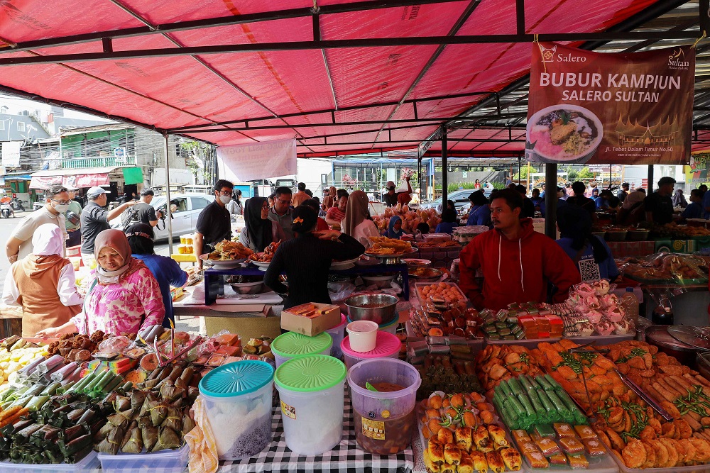 Pasar Pabukoan, Tempat Hunting Makanan Khas Minangkabau pada Momen Ramadan