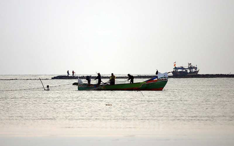 Siap-siap, DKP Sumbar Bakal Tenggelamkan Bagan Nelayan yang Bandel di Danau Singkarak