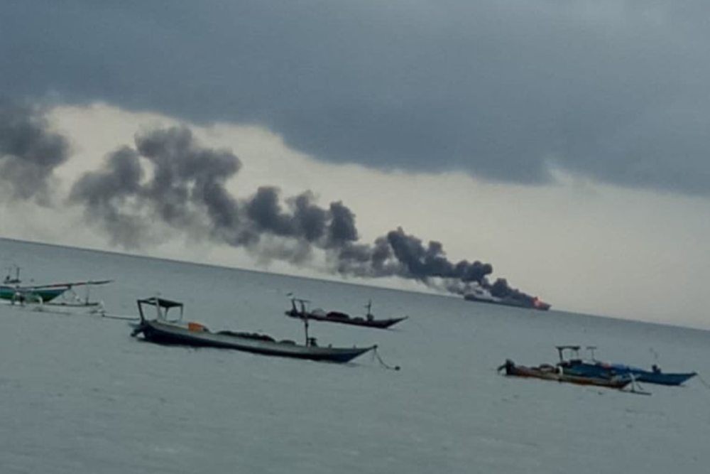  Kapal Pengangkut BBM Pertamina Terbakar, Penyebabnya Masih Diselidiki