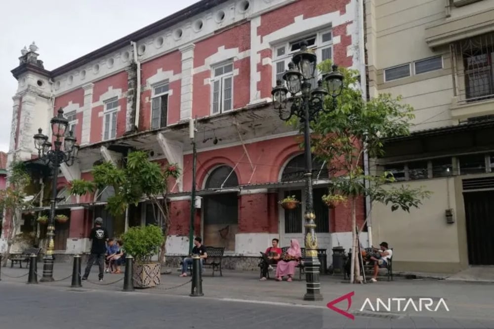  Kota Lama Semarang Semakin Ramai Pelancong