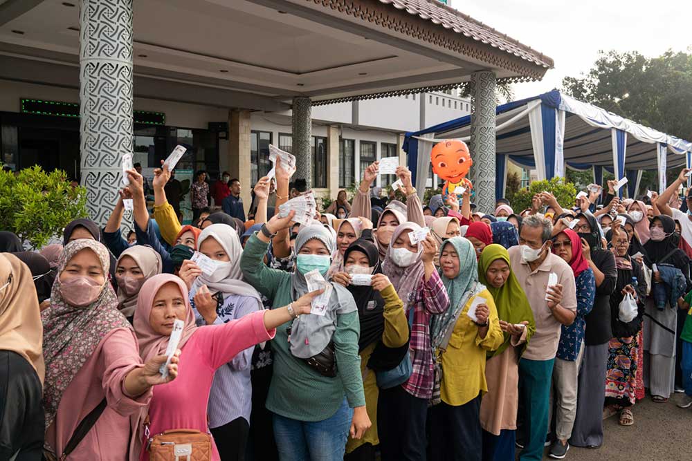  Safari Ramadan BUMN 2023 di Tangerang Selatan, 1.000 Paket Sembako Murah SIG Sukses Tersalurkan