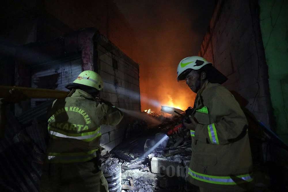  The Mystery Veil Behind Pertamina Oil Refinery Fire Series