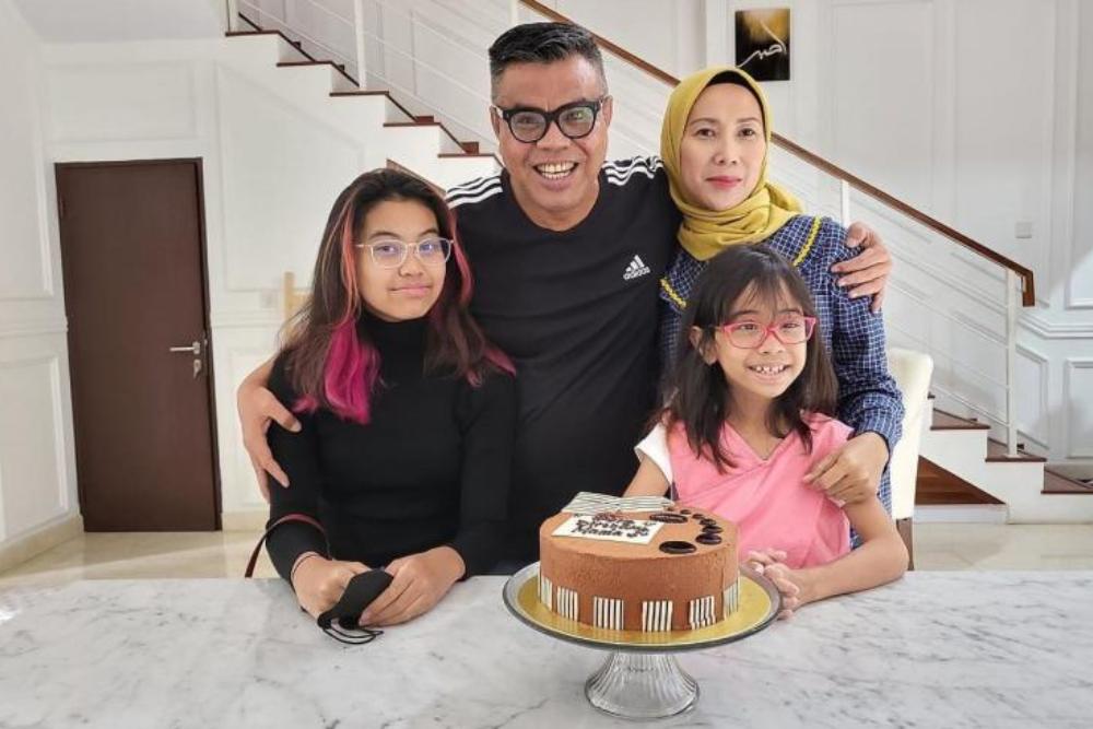  Kabar Duka, Putri Sulung Abdel Achrian Sebelum Meninggal Sempat Sakit