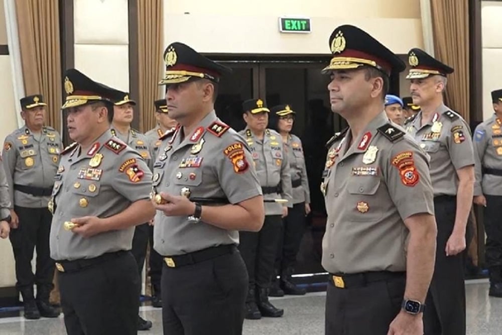 Kapolri Jenderal Listyo Sigit Prabowo menaikan pangkat 11 Pejabat Tinggi (Pati)./PMJ News-Fajar)