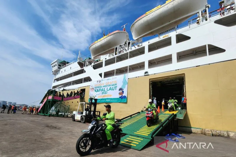  Pemudik Pemotor Mulai Tiba di Jawa Tengah