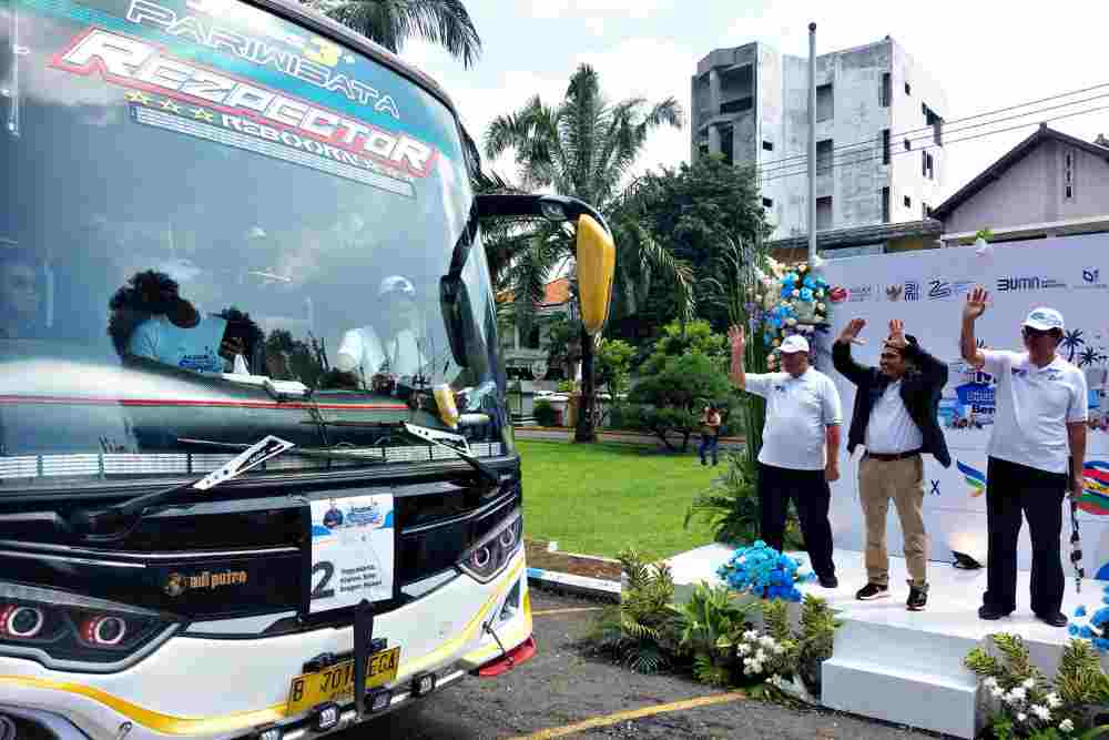  PTPN Group Berangkatkan 9 Bus Dukung Arus Mudik dari Surabaya