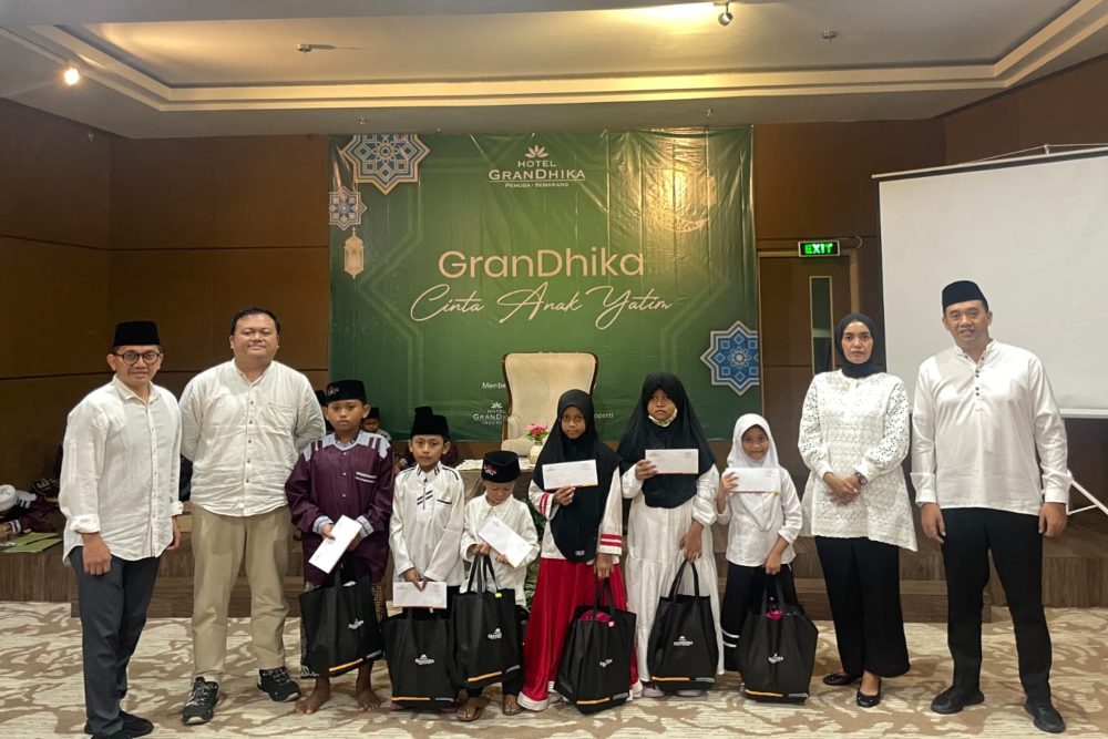  Hotel GranDhika Pemuda Semarang Santuni Anak Yatim