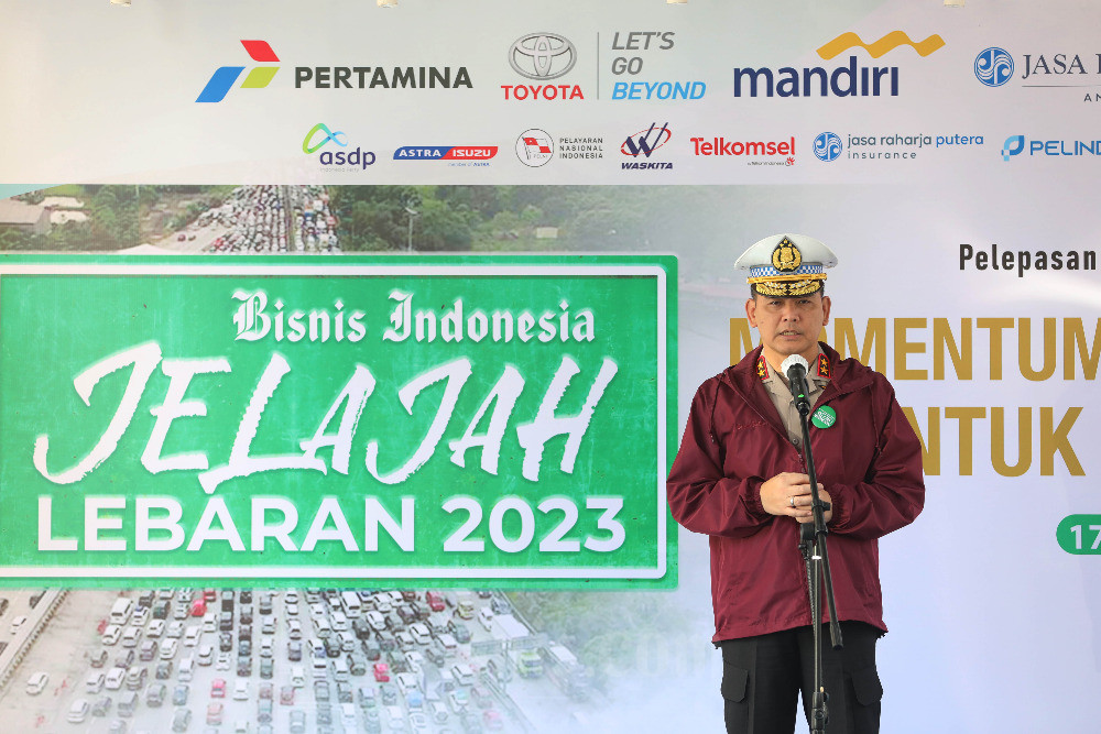 Kakorlantas Polri Irjen Pol Firman Santyabudi memberikan sambutan saat acara pelepasan Jelajah Lebaran 2023 di Jakarta, Senin (17/4/2023). Bisnis/Eusebio Chrysnamurti