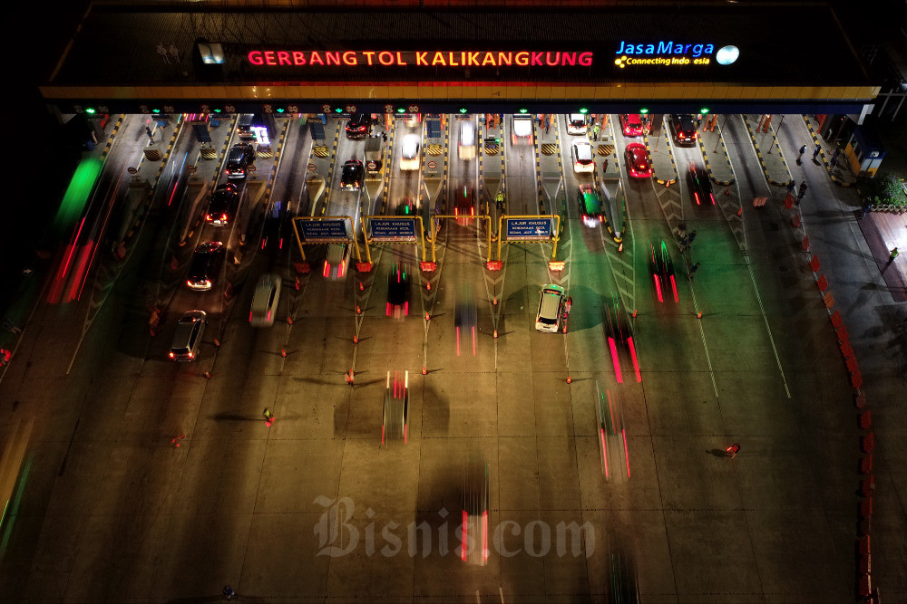  Trafik Kendaraan Yang Melintas di GT Kalikakung Semarang Terus Meningkat