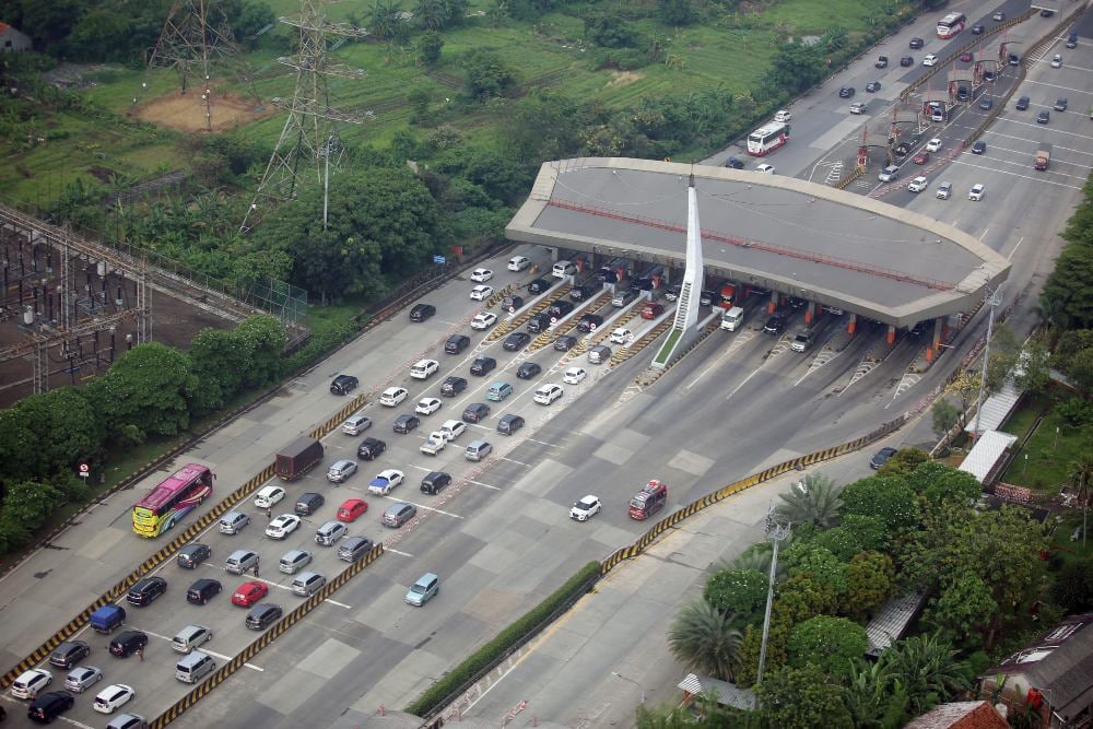  Pantauan Lalu Lintas Tol Jabotabek, Pergerakan ke Luar Jakarta Masih Terjadi