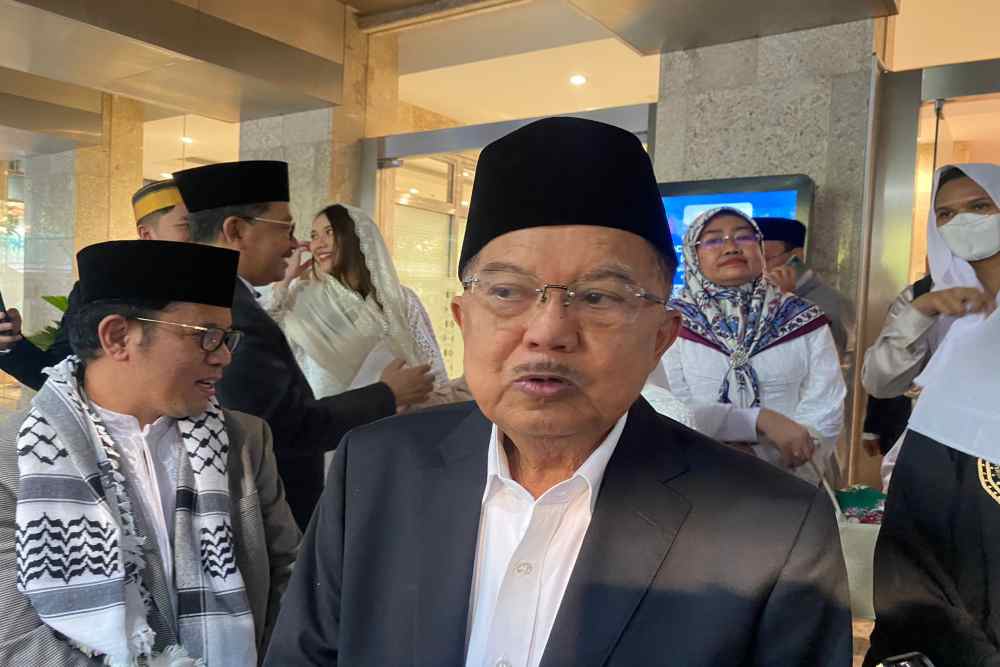  Jusuf Kalla Sambut Sukacita Idulfitri di Istiqlal: Masjid Kembali Ramai!