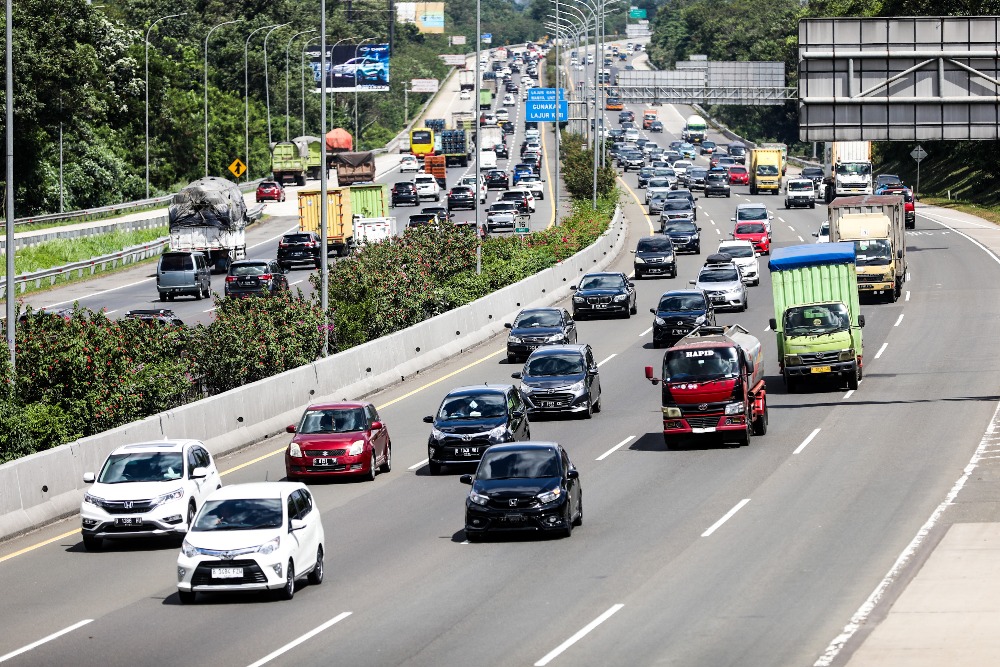  Volume Lalu Lintas di Jabodetabek dan Jabar Melonjak, Arah Bandung Terpadat