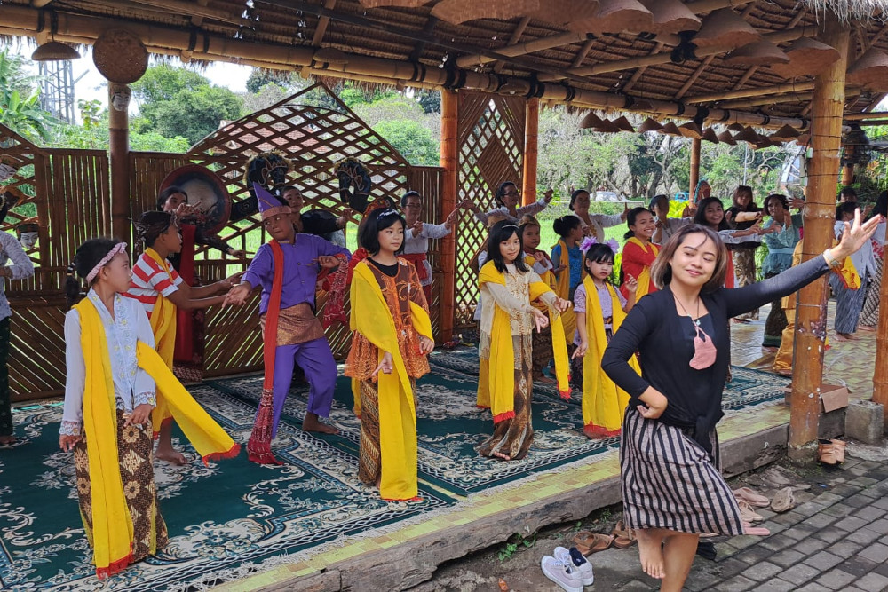  Uniknya Tradisi Lebaran Ketupat di Kampung Budaya