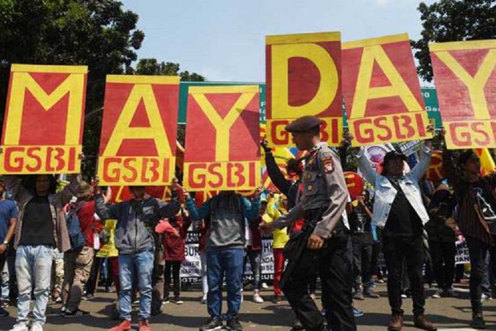  Aksi Hari Buruh di Makassar Dibubarkan, 5 Orang Ditangkap