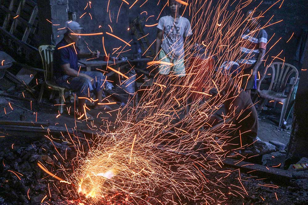  Melihat Lebih Dekat Pembuatan Gong Secara Tradisional di Bogor