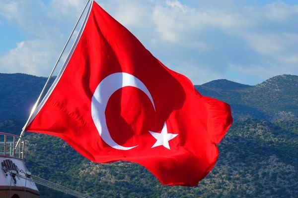 Bendera Turki/Reuters