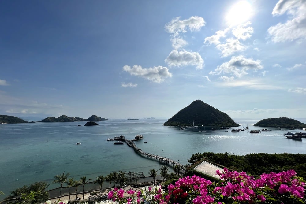  Surga Dunia! Ini Foto Indahnya Pemandangan Labuan Bajo Lokasi KTT Asean 2023