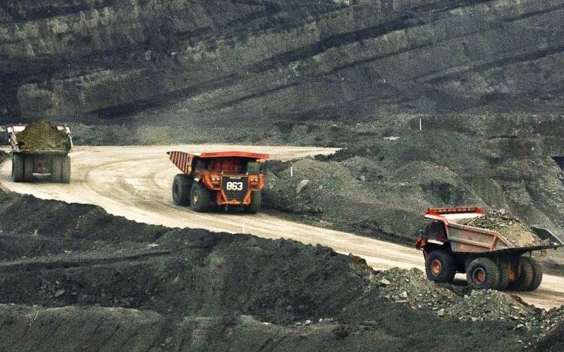  BlackRock's More Ambitious to Dredge Bakrie-Salim Coal Shares 