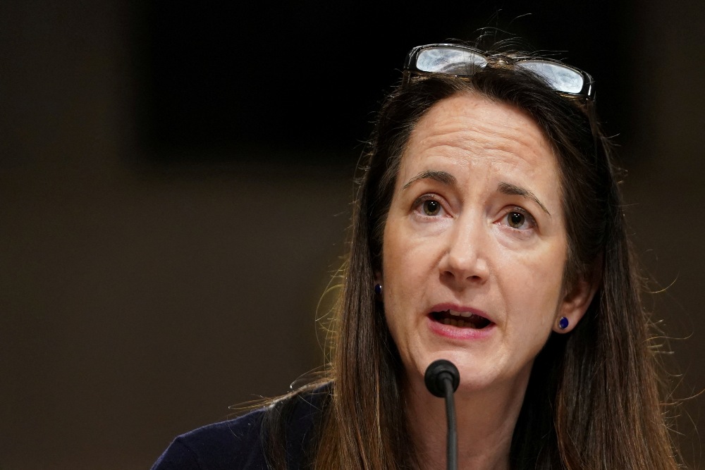 Direktur Intelijen Nasional Amerika Serikat (AS) Avril Haines memberikan kesaksian di hadapan Komite Angkatan Bersenjata Senat dalam sidang tentang ancaman dunia di Capitol di Washington, AS, 4 Mei 2023. REUTERS/Kevin Lamarque