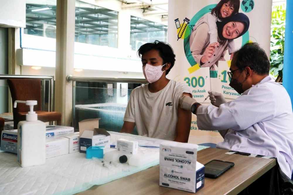  Tren Covid-19 Meningkat, 2 Juta Vaksin Bakal Disuntikkan di Program Indonesia Bebas Covid-19