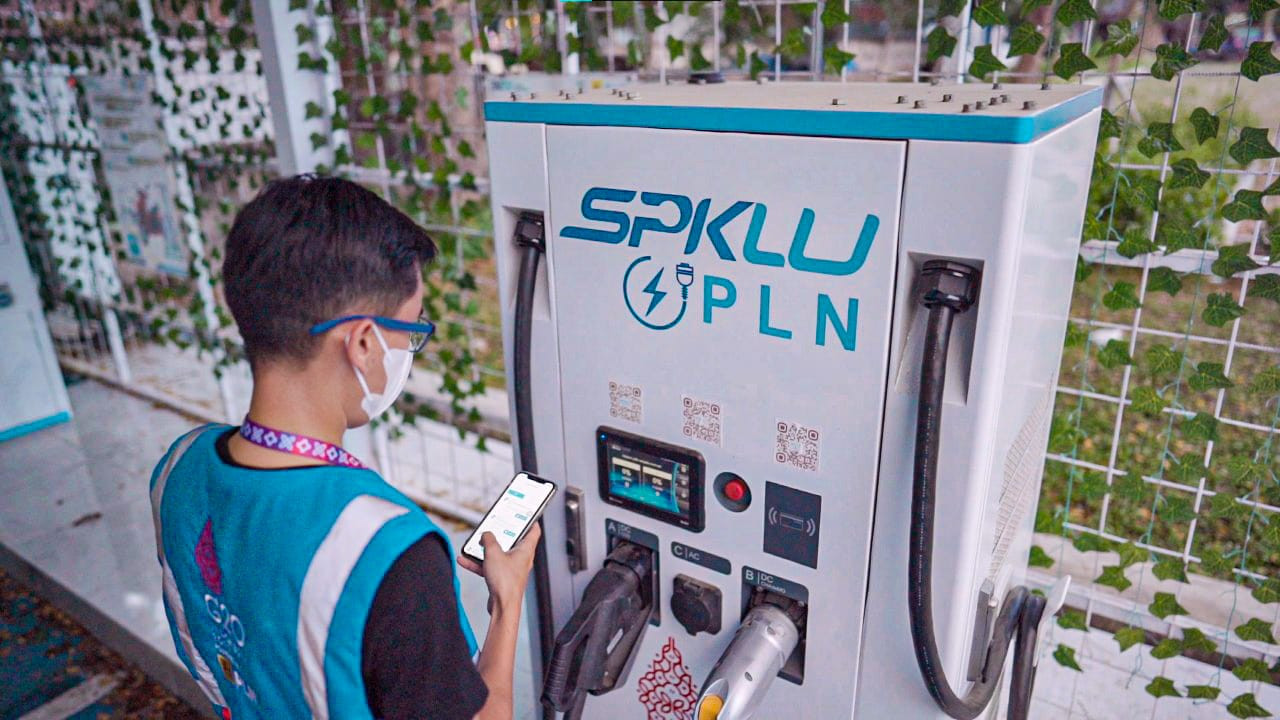 Kesiapan Setrum Mobil Listrik KTT ke-42 Asean di Labuan Bajo