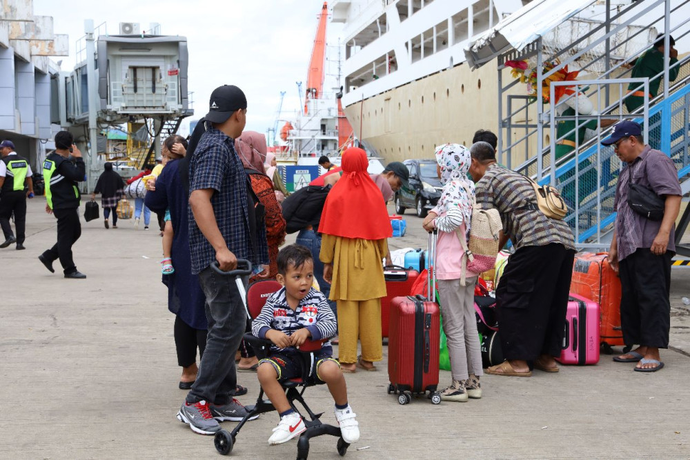  Penumpang Kapal Periode Lebaran di Pelindo Regional 4 Mencapai 715.256 Orang