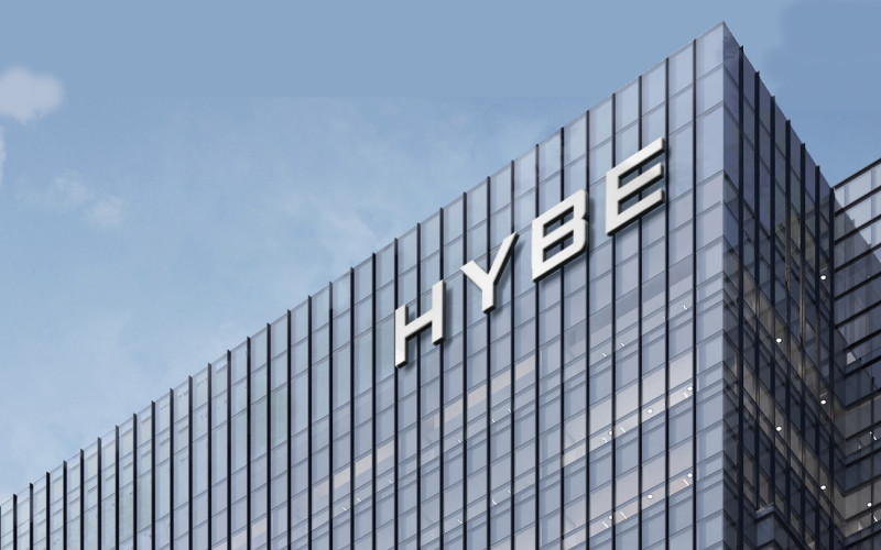 HybeE berjuang untuk menjadi perusahaan platform gaya hidup hiburan terbaik di dunia berdasarkan musik. /hybe