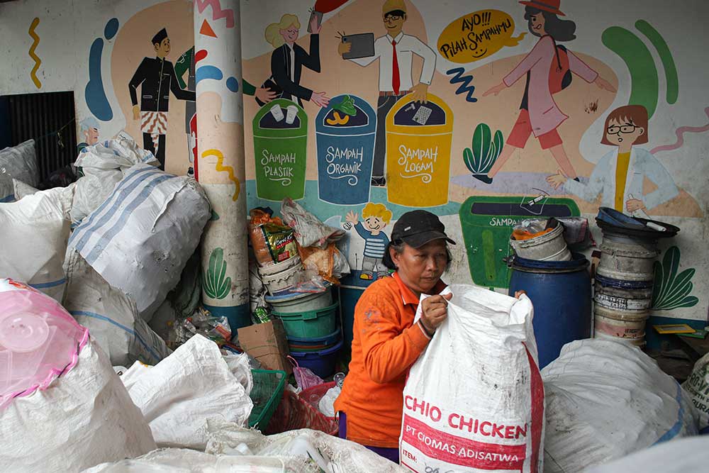  Bank Sampah Induk Surabaya Menerima Limbah Rumah Tangga Hingga 3 Ton Per Hari