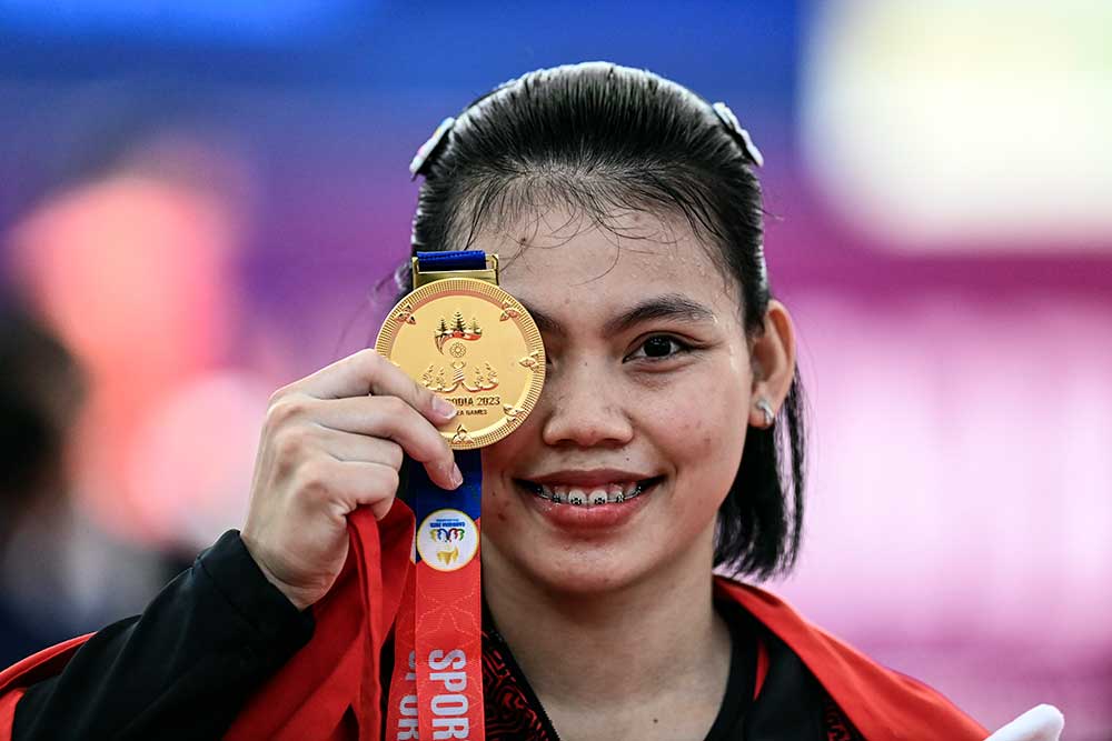  Lifter Putri Indonesia Tsabitha Alfiah Ramadani Raih Medali Emas di SEA Games 2023