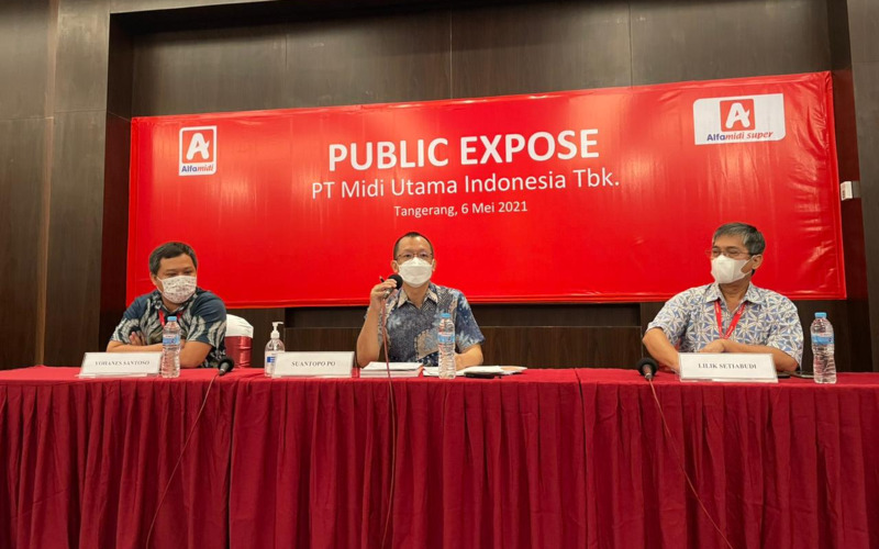 Pengelola jaringan Alfamidi, PT Midi Utama Indonesia Tbk. (MIDI) masih menanti proses penelaahan OJK dalam melaksanakan aksi rights issue. Bisnis-Dwi Nicken Tari