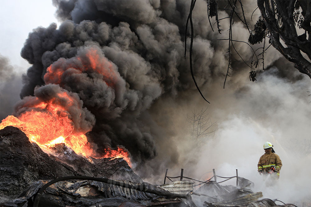  Kebakaran Pabrik Plastik di Jakarta