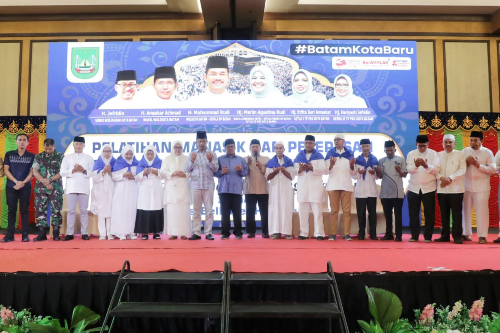 Batam Lepas 627 Jemaah Calon Haji, Beri Uang Saku Rp1 Juta per Orang