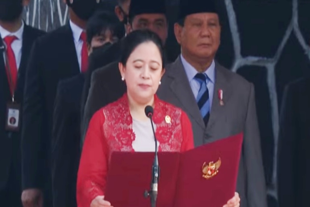 Ketua DPR RI Puan Maharani membacakan dan penandatanganan ikrar pada Upcara Hari Kesaktian Pancasila di Lubang Buaya Jakarta Timur, Sabtu (1/10/2022). JIBI/Bisnis-Nancy Junita
