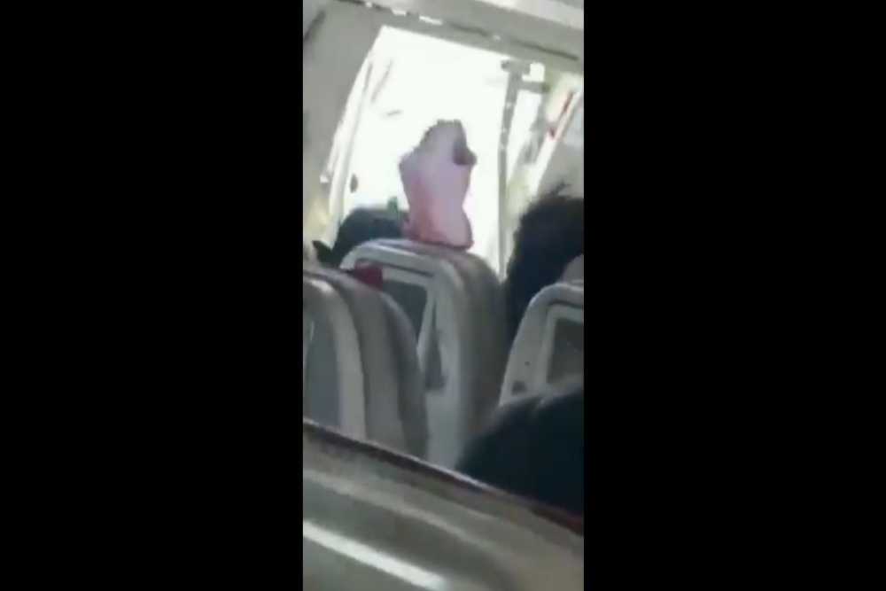  Buat Panik, Penumpang Buka Pintu Darurat Pesawat Asiana Airlines saat Mengudara