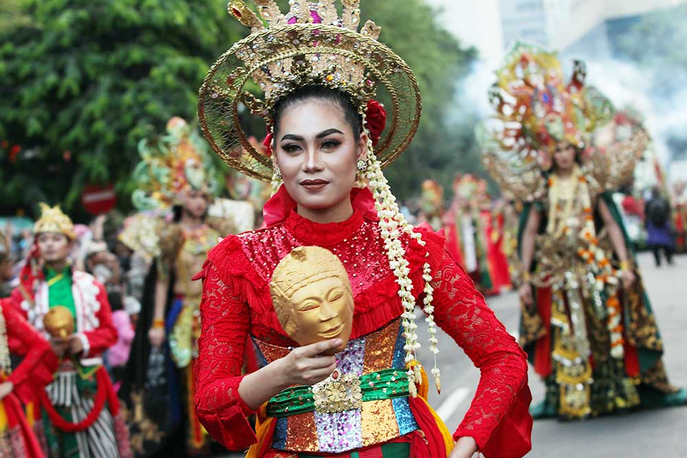  Kemeriahan Pawai Bunga dan Budaya di Surabaya